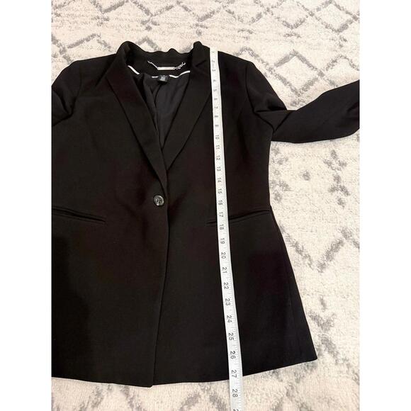 Blazer - Picture 2 of 12